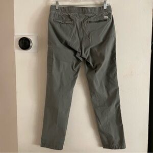 Vuori ripstop pants size small